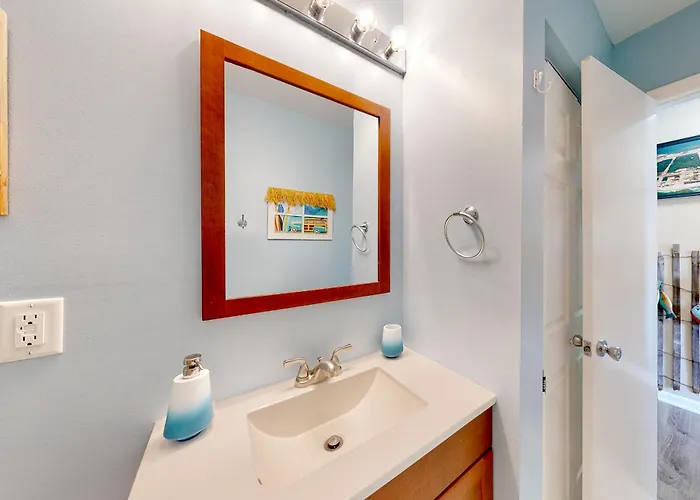 Outrigger 105 Apartment